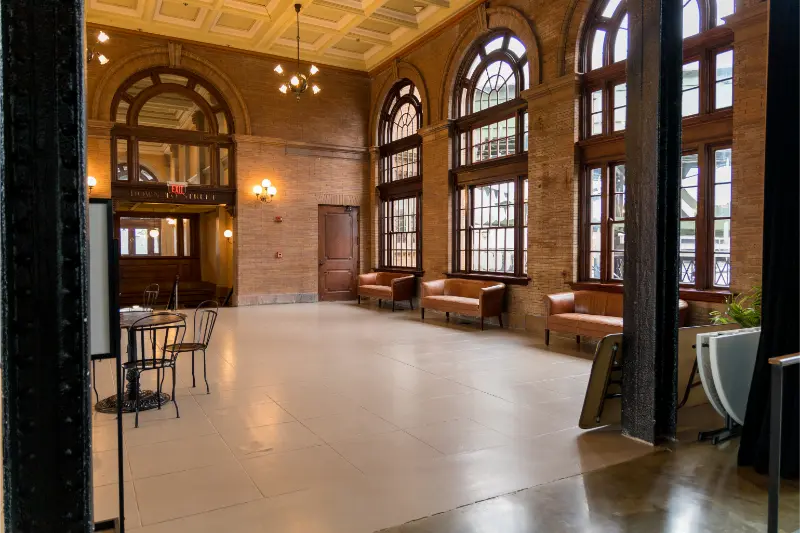 Large Room Lot Windows Few Chairs Main Street Station Richmond Virginia USA