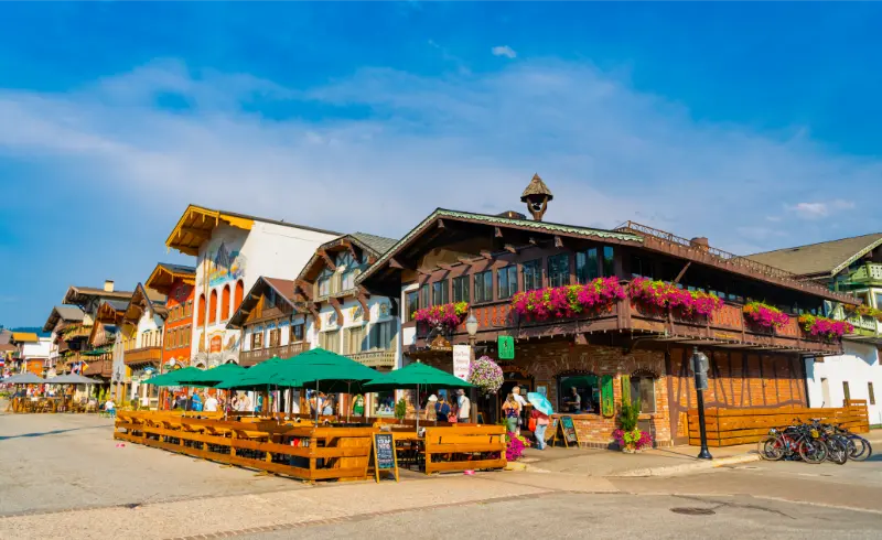 Leavenworth Washington USA Bavarian Building Old Town Bavarian Village Bavarian Village Leavenworth Washington Sidewalk